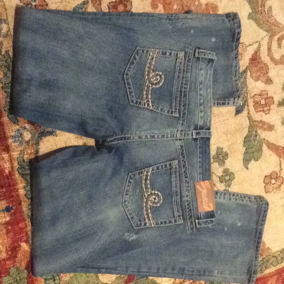 Jeans - Picture 2 of 3